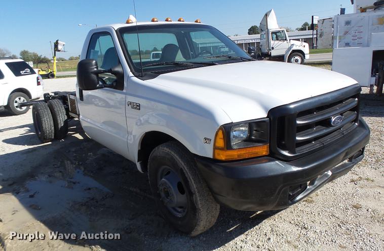image for item DB9965 1999 Ford F350 Super Duty cab and chassis