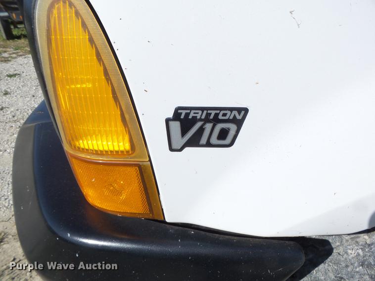 image for item DB9965 1999 Ford F350 Super Duty cab and chassis