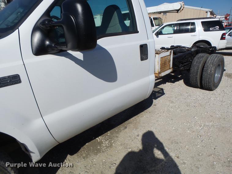 image for item DB9965 1999 Ford F350 Super Duty cab and chassis