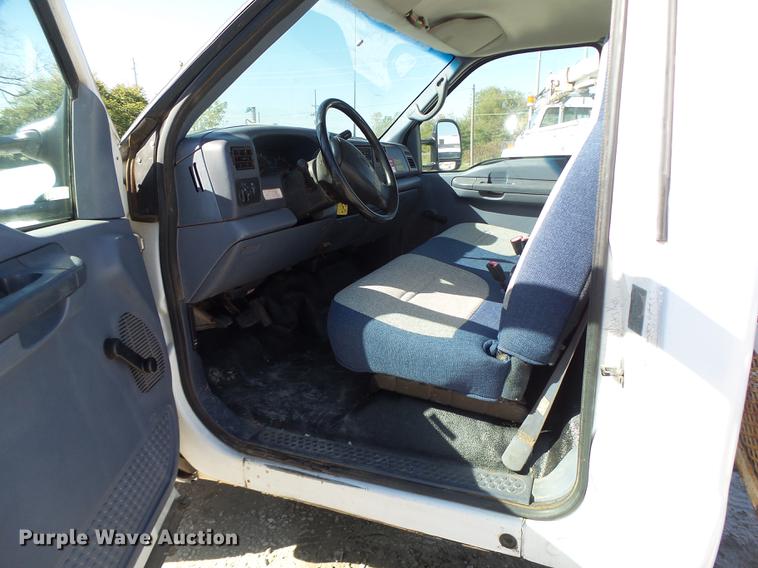 image for item DB9965 1999 Ford F350 Super Duty cab and chassis