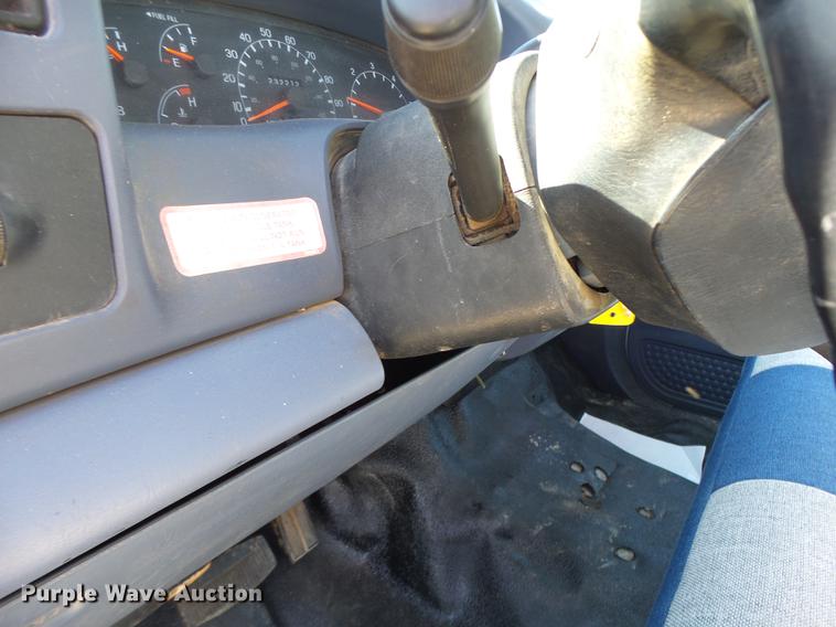 image for item DB9965 1999 Ford F350 Super Duty cab and chassis