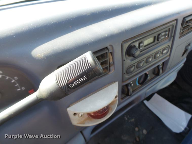 image for item DB9965 1999 Ford F350 Super Duty cab and chassis