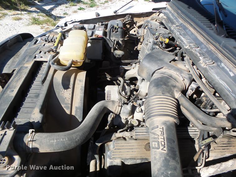 image for item DB9965 1999 Ford F350 Super Duty cab and chassis