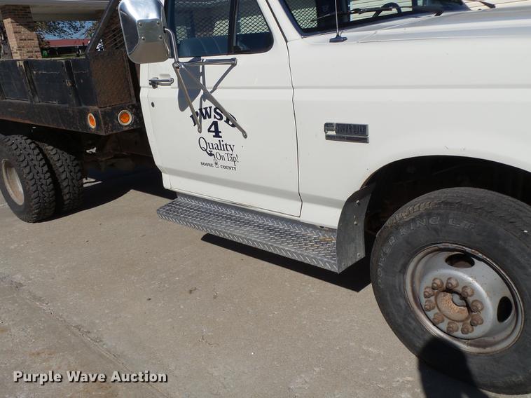 image for item DB9966 1991 Ford F450 Super Duty flat dump bed truck