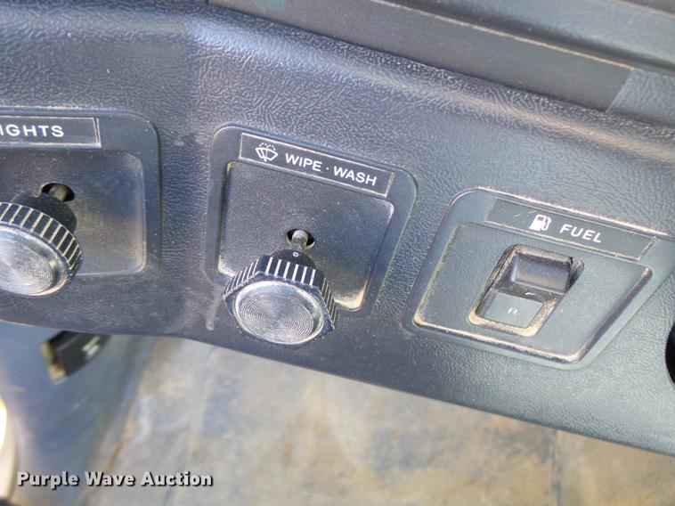 image for item DB9966 1991 Ford F450 Super Duty flat dump bed truck