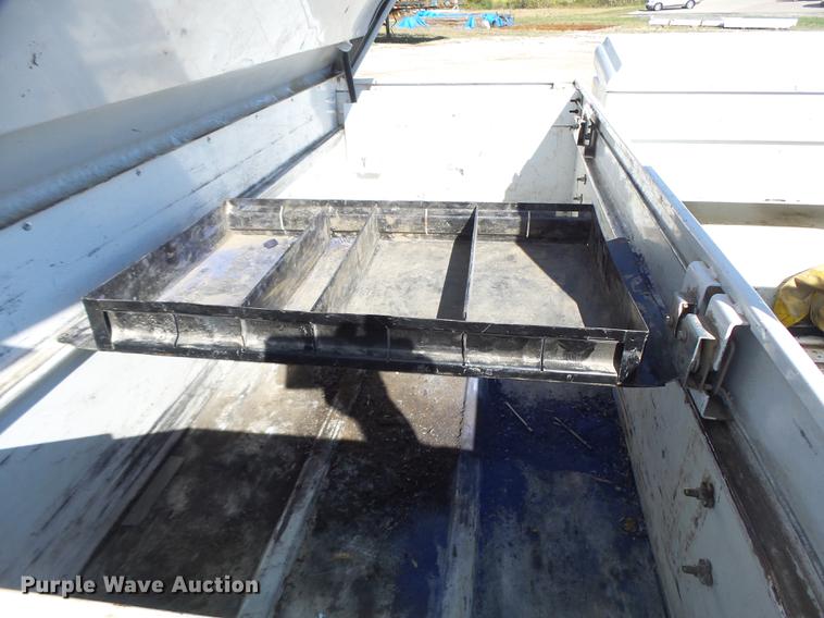 image for item DB9978 2009 Ford F250 Super Duty XL pickup truck