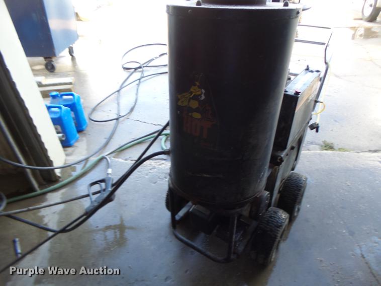 image for item DB9980 Mi-T-M 2004 hot pressure washer