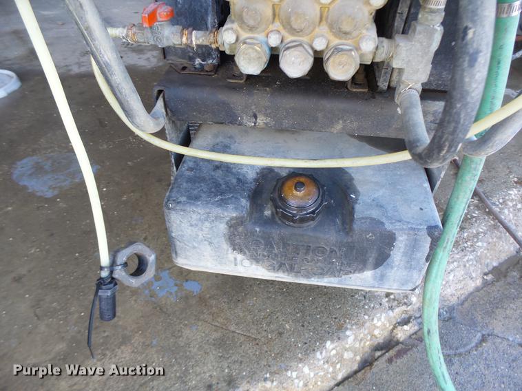 image for item DB9980 Mi-T-M 2004 hot pressure washer