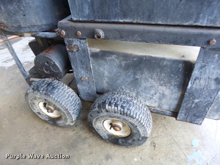 image for item DB9980 Mi-T-M 2004 hot pressure washer