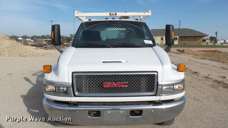 image for item DC1836 2006 GMC C4500 flatbed truck
