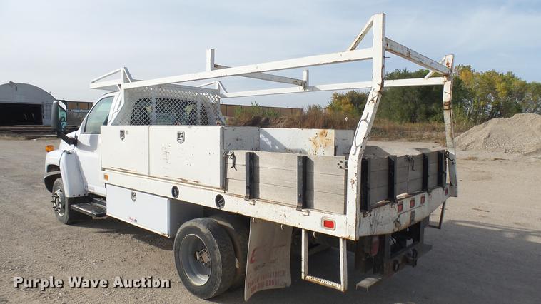 image for item DC1836 2006 GMC C4500 flatbed truck