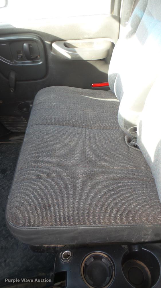 image for item DC1836 2006 GMC C4500 flatbed truck