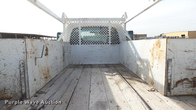 image for item DC1836 2006 GMC C4500 flatbed truck