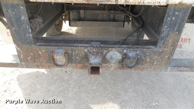 image for item DC1836 2006 GMC C4500 flatbed truck