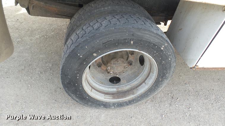 image for item DC1836 2006 GMC C4500 flatbed truck