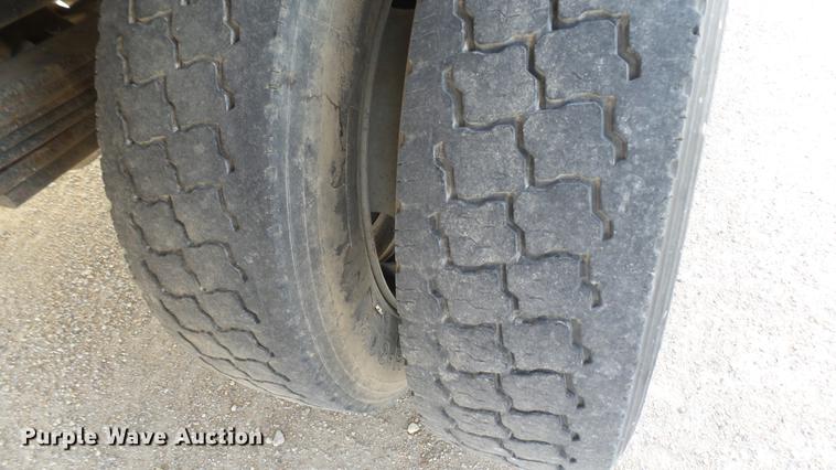 image for item DC1836 2006 GMC C4500 flatbed truck