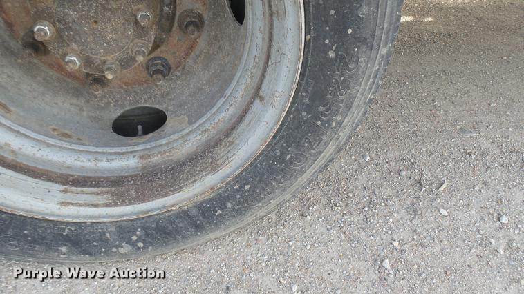 image for item DC1836 2006 GMC C4500 flatbed truck