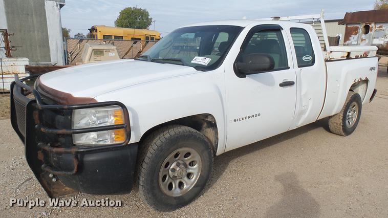 image for item DC1858 2007 Chevrolet Silverado 1500 Ext. Cab pickup truck