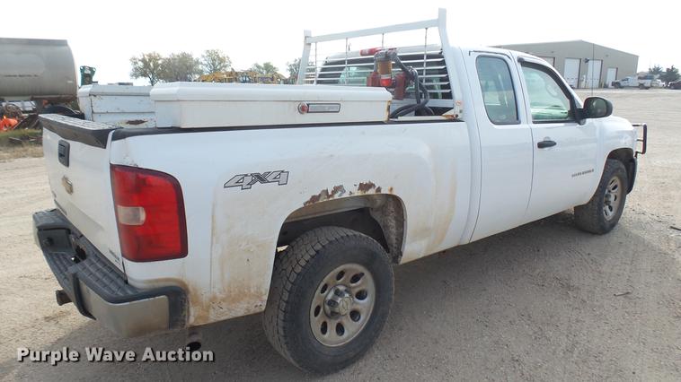 image for item DC1858 2007 Chevrolet Silverado 1500 Ext. Cab pickup truck