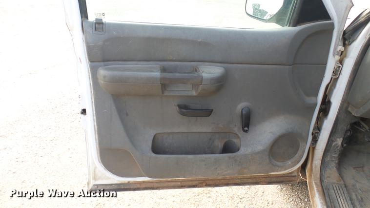 image for item DC1858 2007 Chevrolet Silverado 1500 Ext. Cab pickup truck