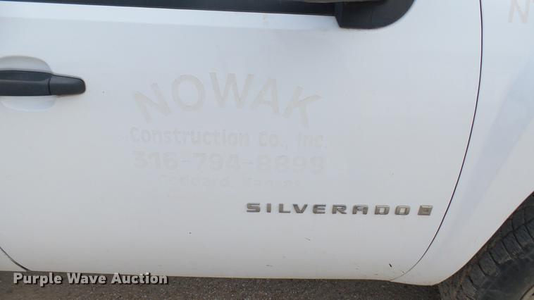 image for item DC1858 2007 Chevrolet Silverado 1500 Ext. Cab pickup truck