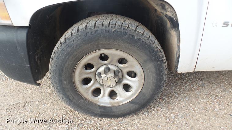 image for item DC1858 2007 Chevrolet Silverado 1500 Ext. Cab pickup truck
