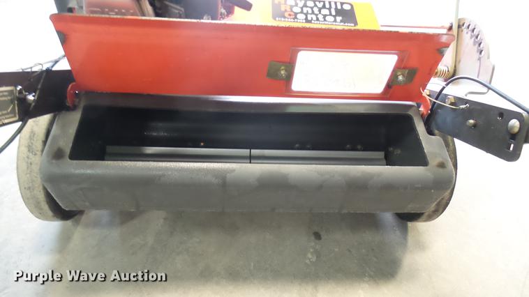 image for item DC1863 Husqvarna SD22 seeder