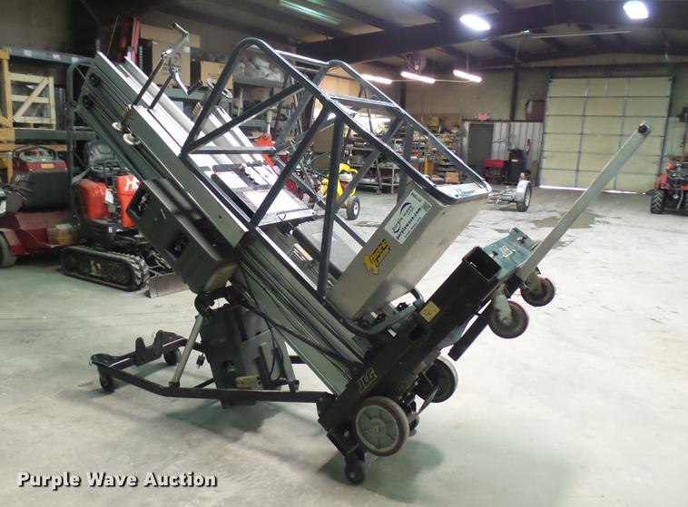 image for item DC1866 JLG 36AM vertical lift