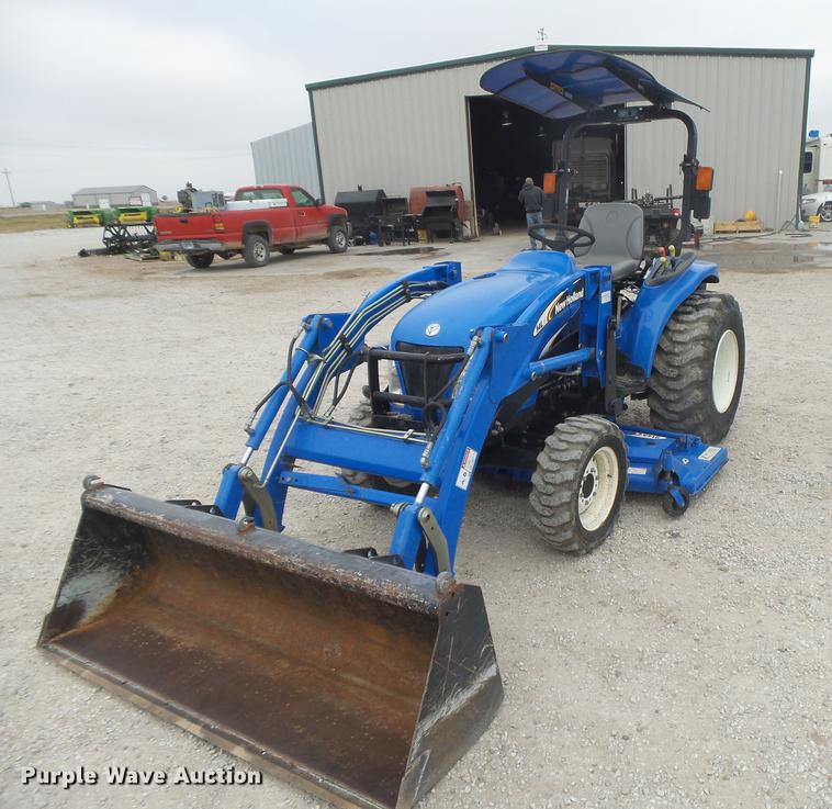 image for item DC3767 2006 New Holland TC34DA MFWD tractor