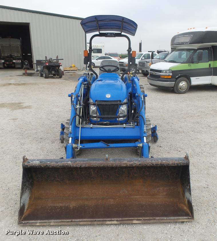 image for item DC3767 2006 New Holland TC34DA MFWD tractor