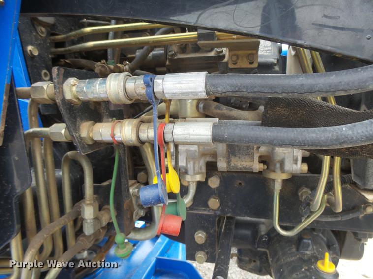 image for item DC3767 2006 New Holland TC34DA MFWD tractor