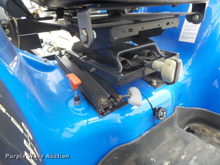 image for item DC3767 2006 New Holland TC34DA MFWD tractor