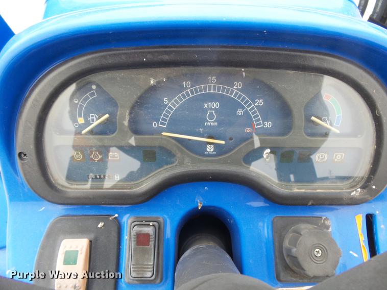 image for item DC3767 2006 New Holland TC34DA MFWD tractor