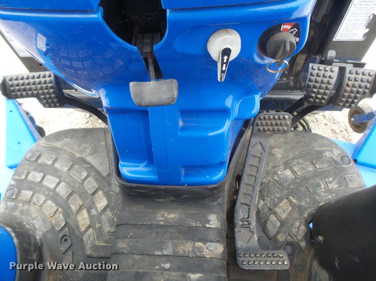 image for item DC3767 2006 New Holland TC34DA MFWD tractor