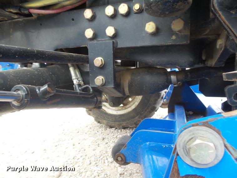 image for item DC3767 2006 New Holland TC34DA MFWD tractor