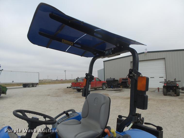 image for item DC3767 2006 New Holland TC34DA MFWD tractor