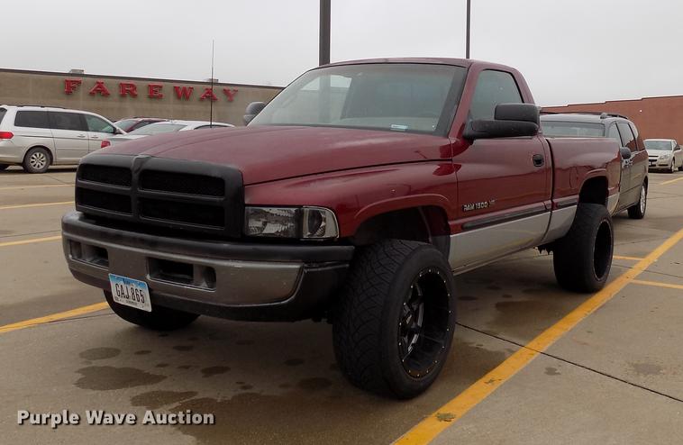 image for item DC4753 1996 Dodge Ram 1500 pickup truck