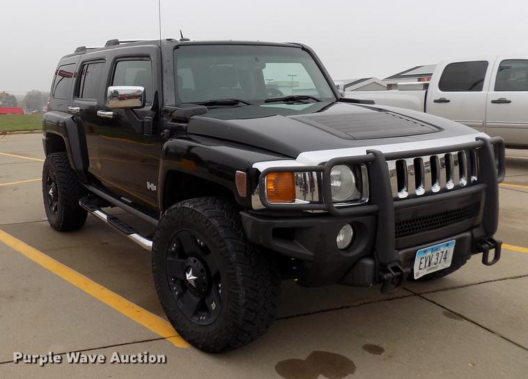 image for item DC4754 2006 Hummer H3 SUV
