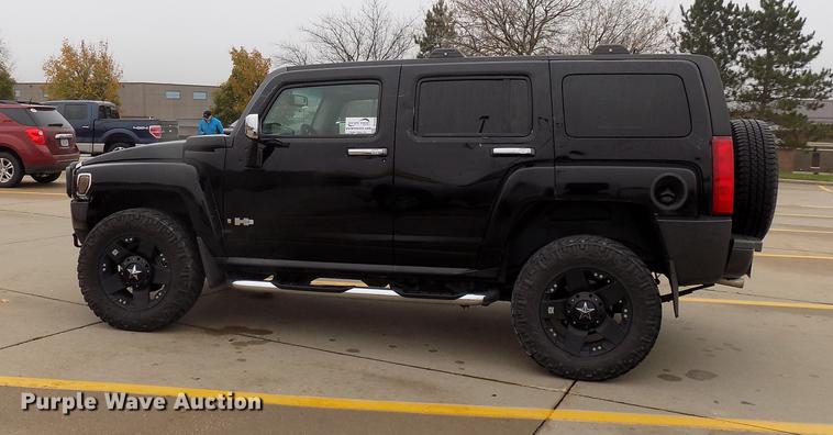 image for item DC4754 2006 Hummer H3 SUV