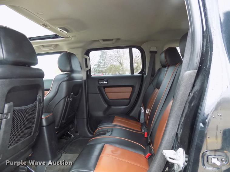 image for item DC4754 2006 Hummer H3 SUV