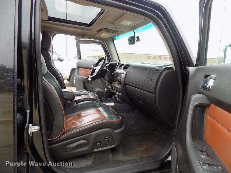 image for item DC4754 2006 Hummer H3 SUV