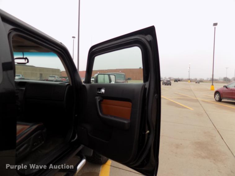 image for item DC4754 2006 Hummer H3 SUV