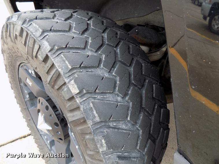 image for item DC4754 2006 Hummer H3 SUV