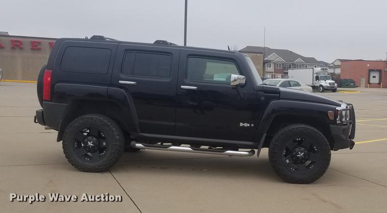 image for item DC4754 2006 Hummer H3 SUV