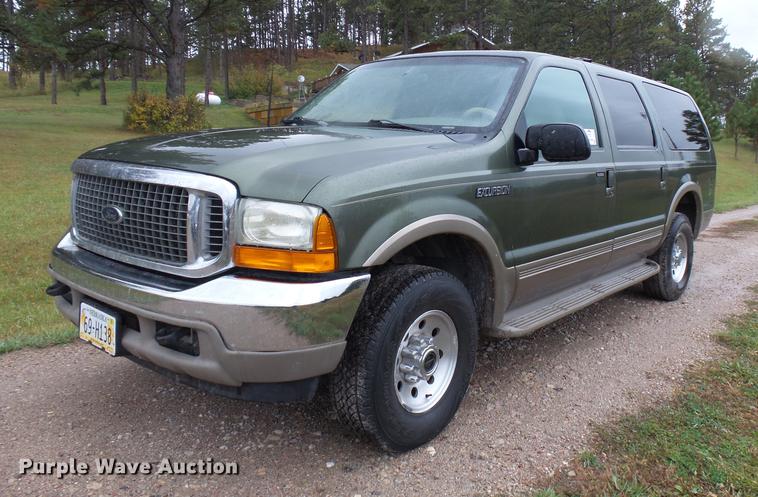 image for item DC6412 2000 Ford Excursion Limited SUV