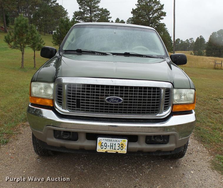 image for item DC6412 2000 Ford Excursion Limited SUV