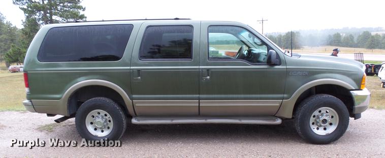 image for item DC6412 2000 Ford Excursion Limited SUV