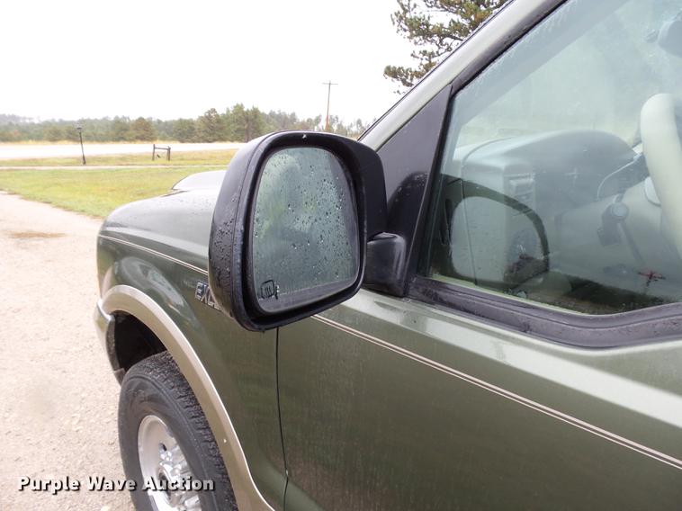 image for item DC6412 2000 Ford Excursion Limited SUV