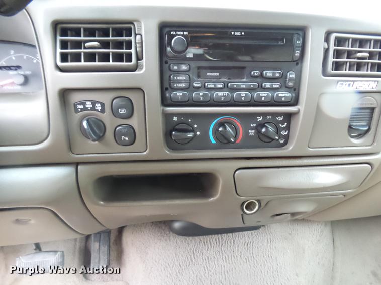 image for item DC6412 2000 Ford Excursion Limited SUV