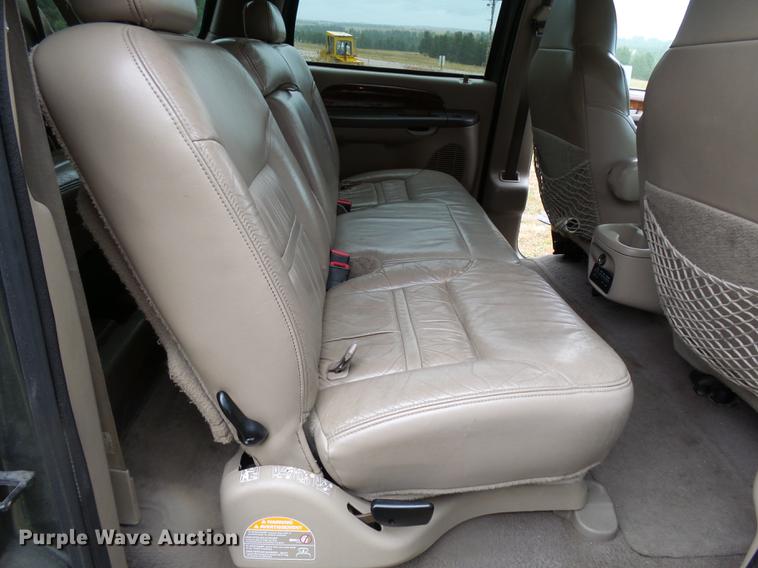 image for item DC6412 2000 Ford Excursion Limited SUV